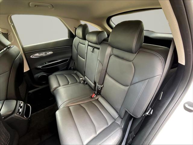 2025 Genesis Gv70 - $31,417