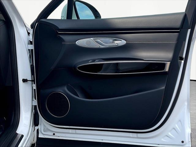 2025 Genesis Gv70 - $31,417