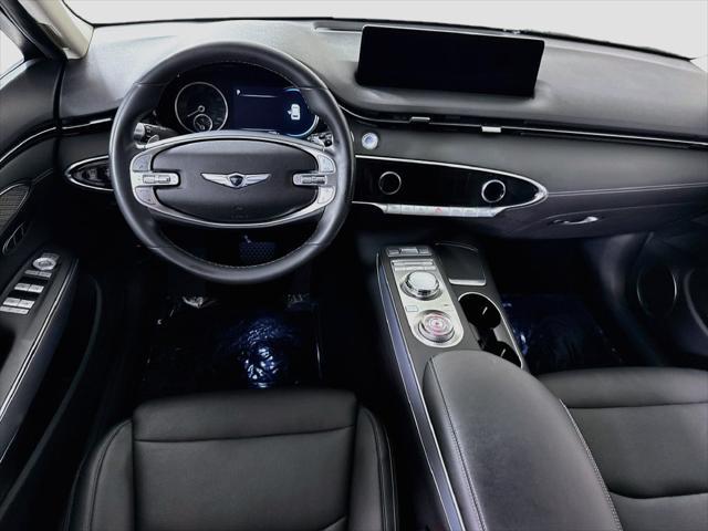 2022 Genesis Gv70 - $29,996
