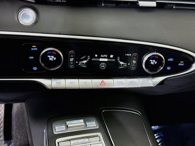 2022 Genesis Gv70 - $29,996