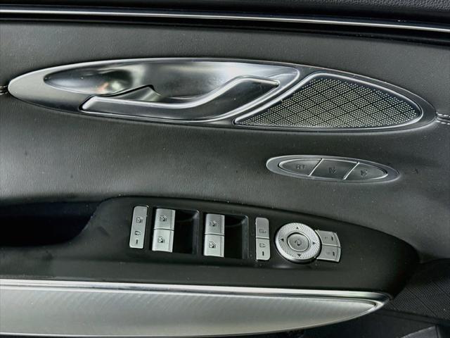 2022 Genesis Gv70 - $29,996