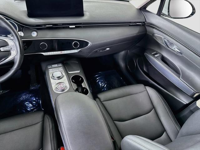 2022 Genesis Gv70 - $29,996