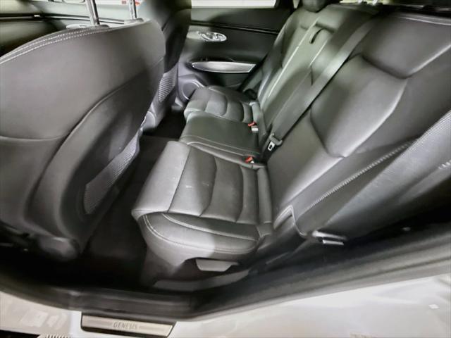 2022 Genesis Gv70 - $29,996