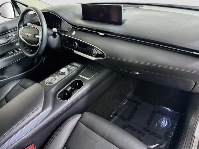2022 Genesis Gv70 - $29,996