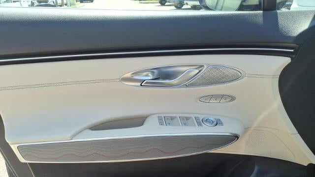 2022 Genesis GV70 2.5T Standard
