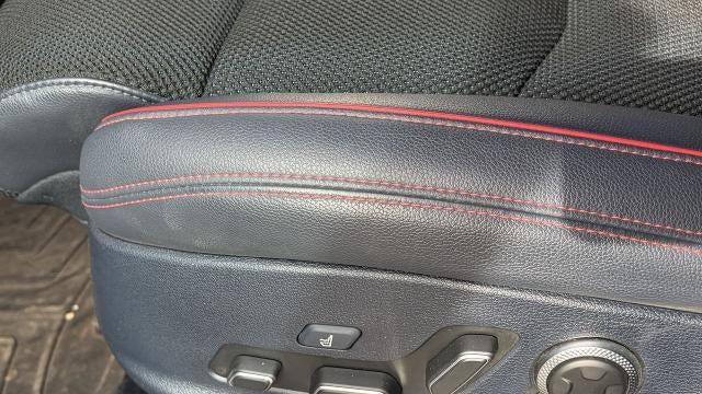 2023 Genesis GV70 2.5T Standard