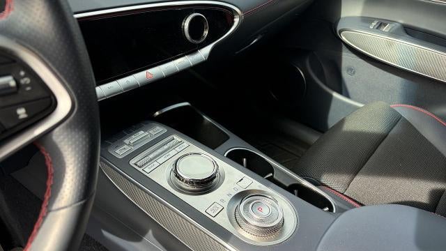2023 Genesis GV70 2.5T Standard