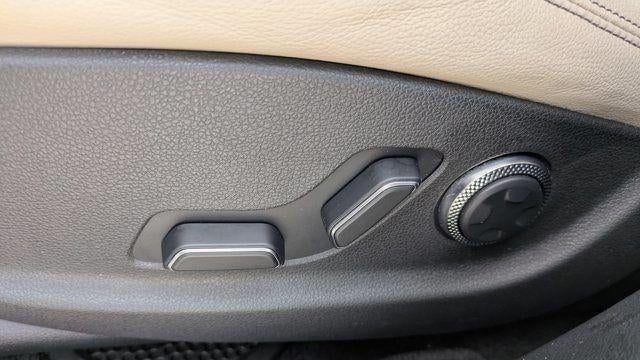 2023 Genesis GV70 2.5T Standard