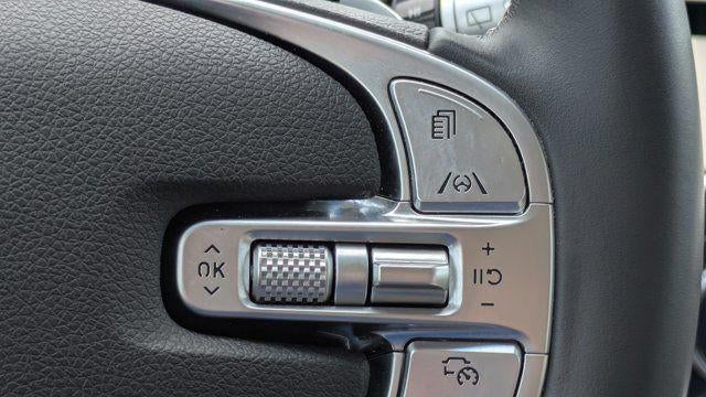 2023 Genesis GV70 2.5T Standard