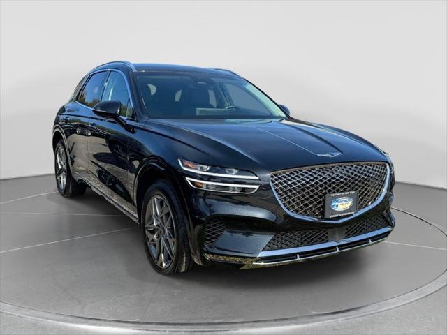 2025 Genesis Gv70 - $42,057