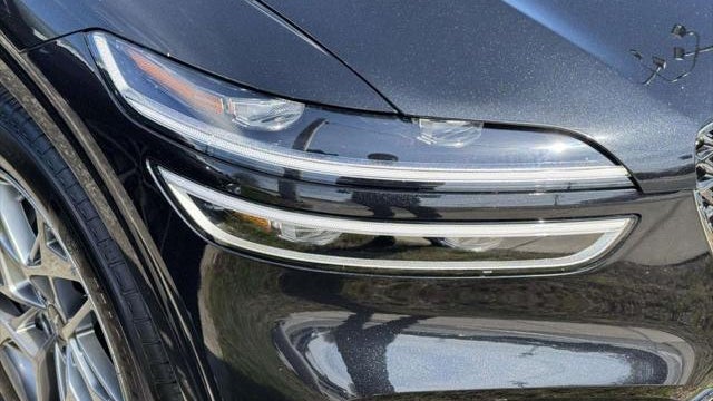 2025 Genesis GV70 2.5T Standard