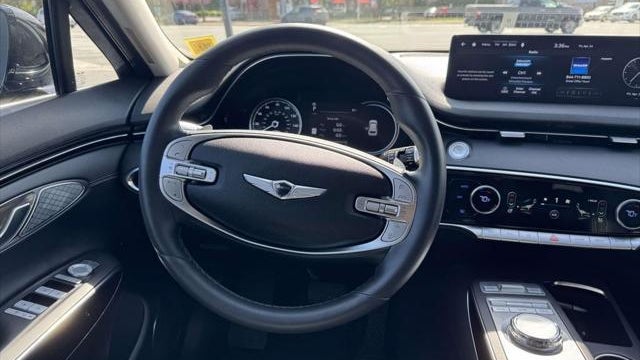 2025 Genesis GV70 2.5T Standard