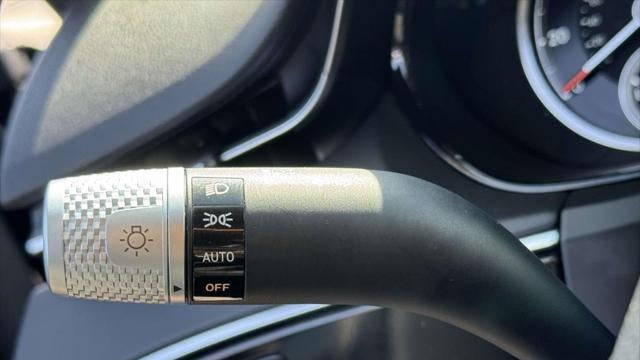 2025 Genesis GV70 2.5T Standard