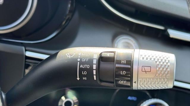 2025 Genesis GV70 2.5T Standard