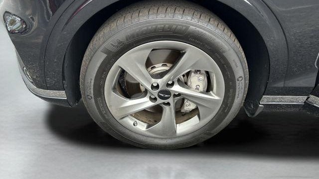 2026 Genesis GV70 2.5T Standard
