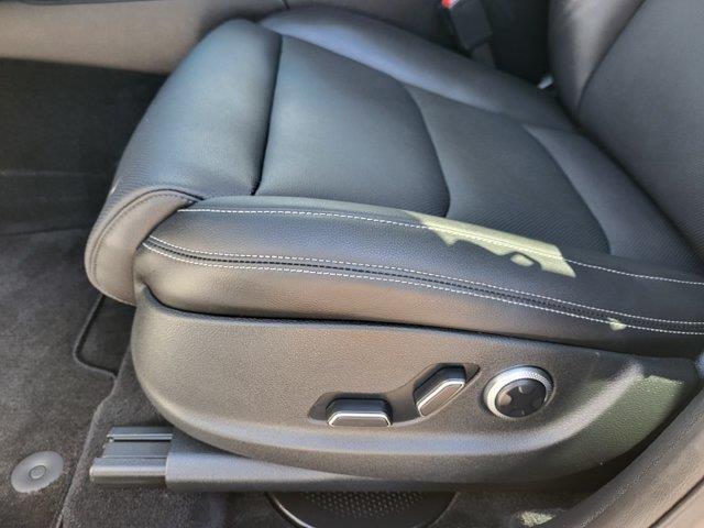 2026 Genesis Gv70 - $42,846
