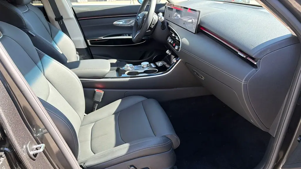 2026 Genesis GV70 2.5T Standard