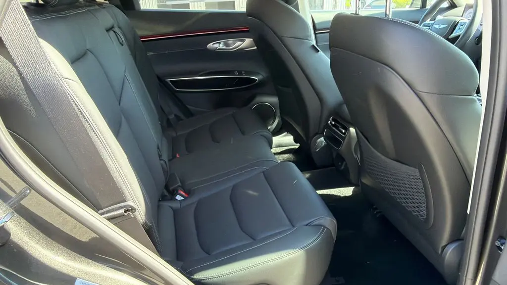 2026 Genesis GV70 2.5T Standard
