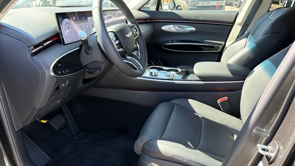 2026 Genesis GV70 2.5T Standard