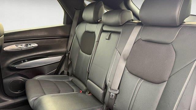 2023 Genesis GV70 2.5T Standard