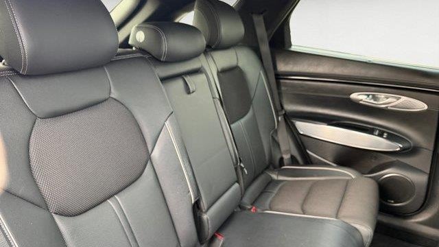 2023 Genesis GV70 2.5T Standard