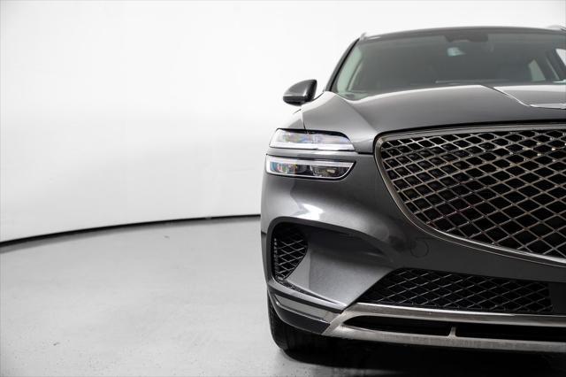 2025 Genesis Gv70 - $30,000
