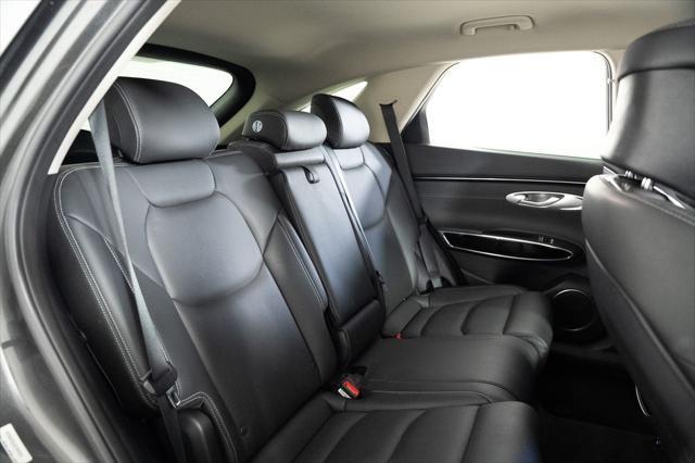 2025 Genesis Gv70 - $30,000