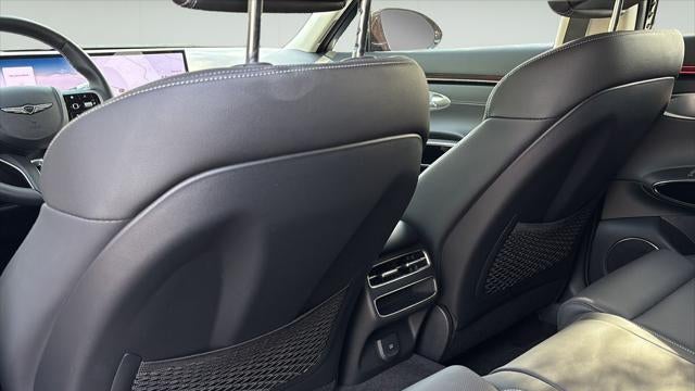 2026 Genesis GV70 2.5T Standard