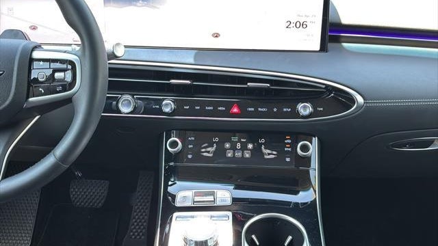 2026 Genesis GV70 2.5T Standard