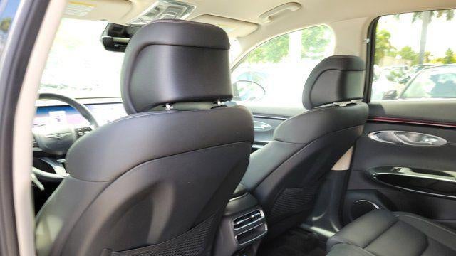 2026 Genesis GV70 2.5T Select