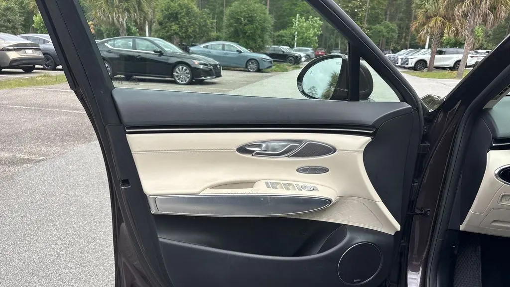 2022 Genesis GV70 2.5T Standard