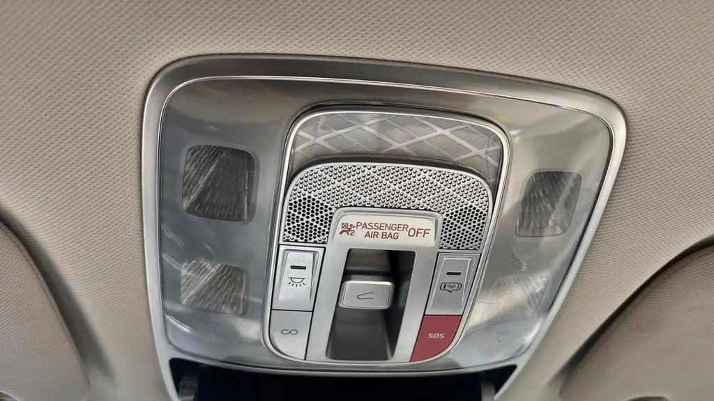 2022 Genesis GV70 2.5T Standard