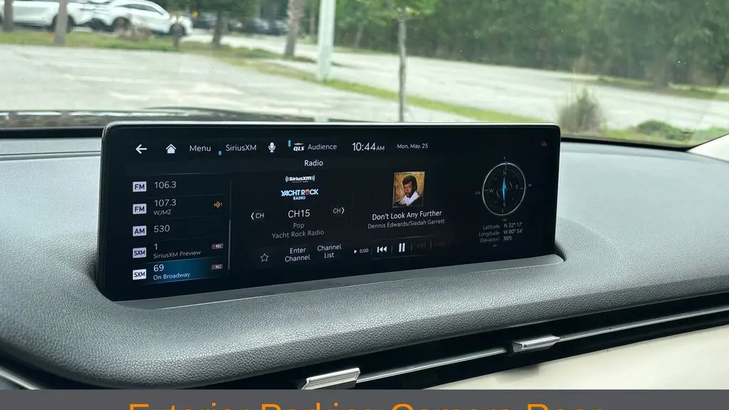 2022 Genesis GV70 2.5T Standard