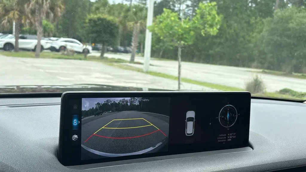 2022 Genesis GV70 2.5T Standard