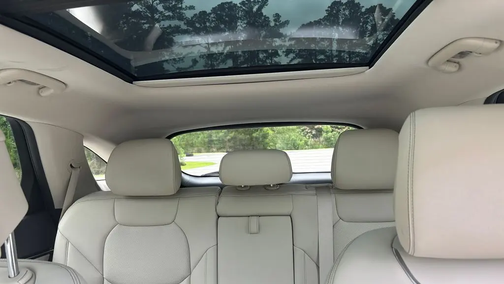 2022 Genesis GV70 2.5T Standard
