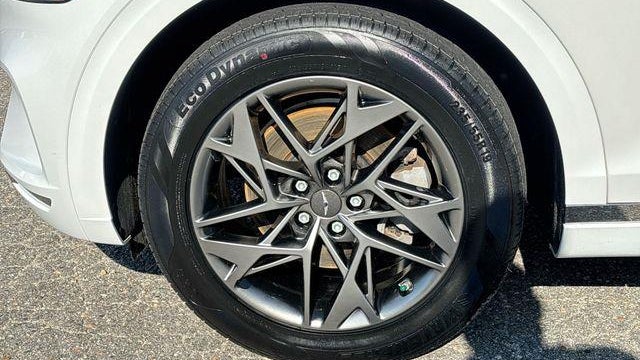 2022 Genesis GV70 2.5T Standard