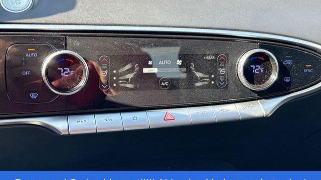 2022 Genesis GV70 2.5T Standard