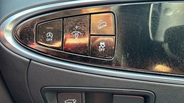 2022 Genesis GV70 2.5T Standard