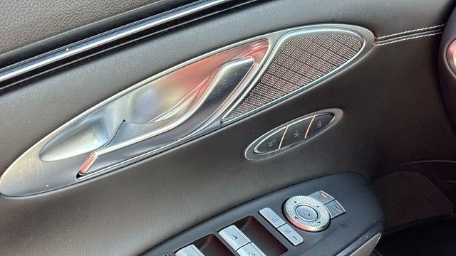 2022 Genesis GV70 2.5T Standard