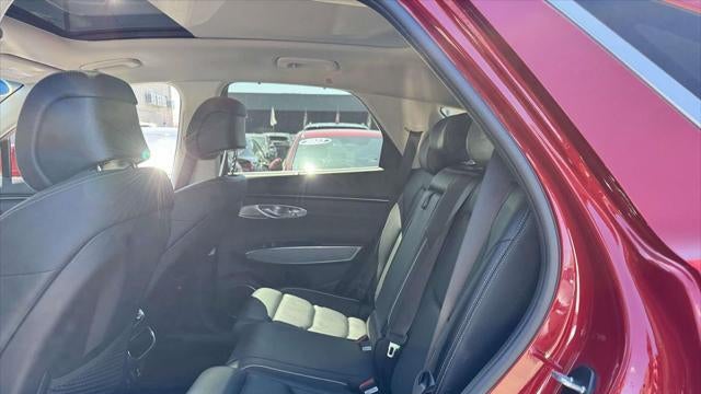 2023 Genesis GV70 2.5T Standard