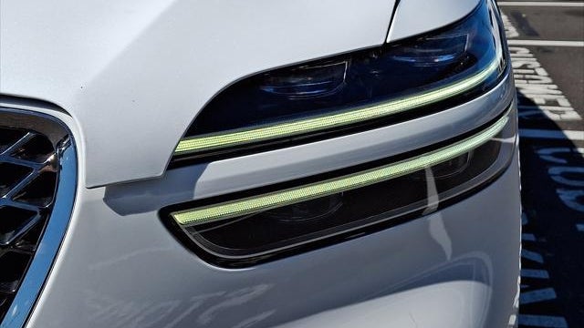 2025 Genesis GV70 2.5T Standard
