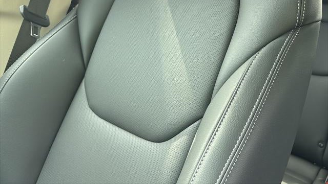 2026 Genesis GV70 2.5T Standard