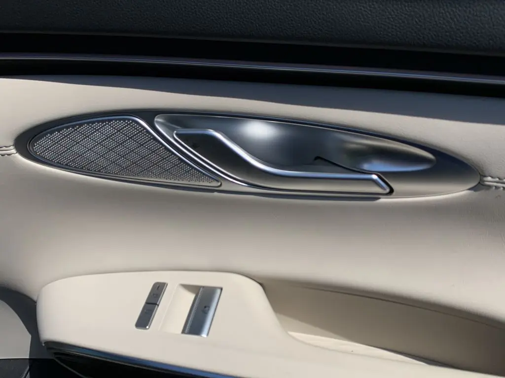 2026 Genesis Gv70 - $42,685