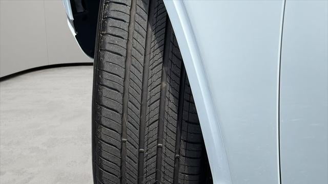 2026 Genesis GV70 2.5T Standard