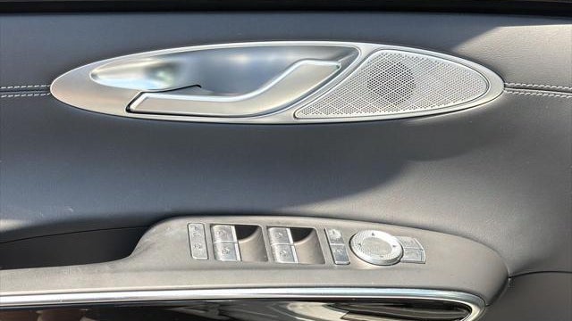 2026 Genesis GV70 2.5T Standard