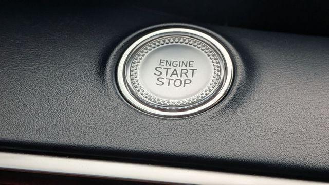 2023 Genesis GV70 2.5T Standard