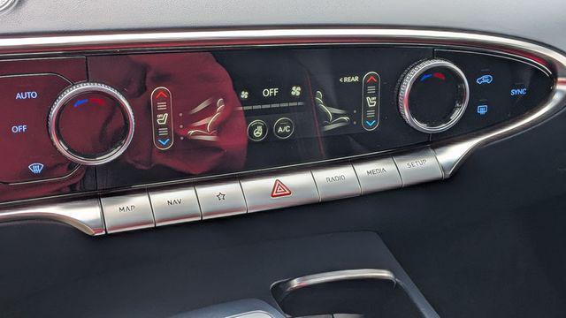 2023 Genesis GV70 2.5T Standard