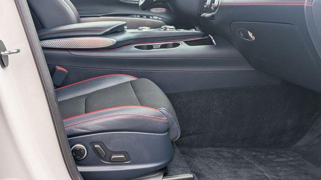 2023 Genesis GV70 2.5T Standard