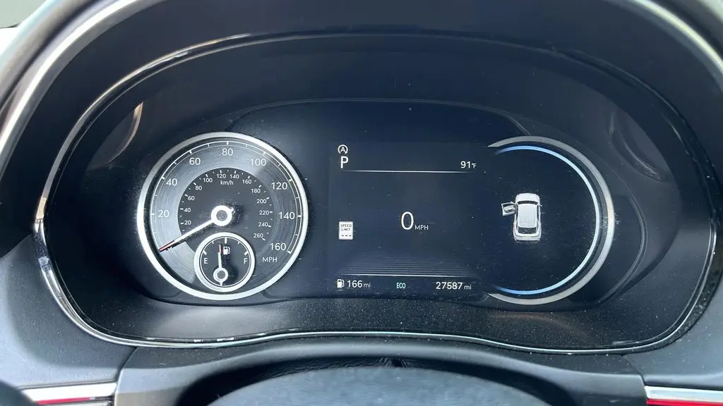 2023 Genesis GV70 2.5T Standard