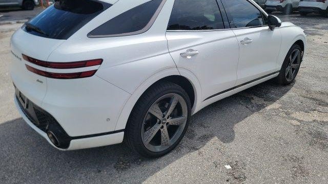 2023 Genesis GV70 2.5T Standard
